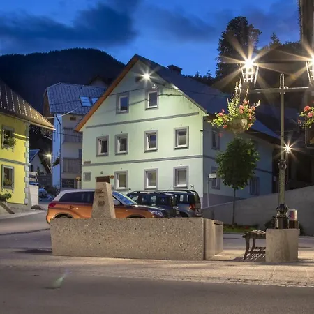 Julian Adventure Apartman