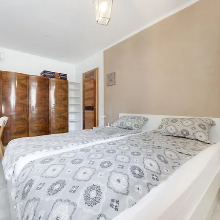 Julian Adventure Apartman *