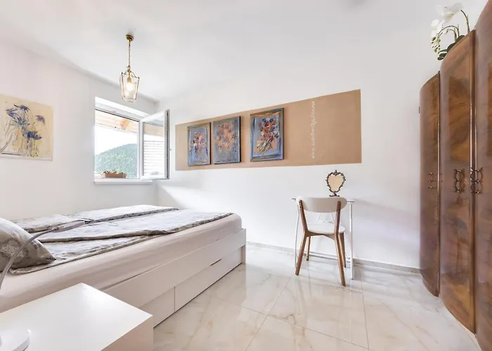 Julian Adventure Apartma