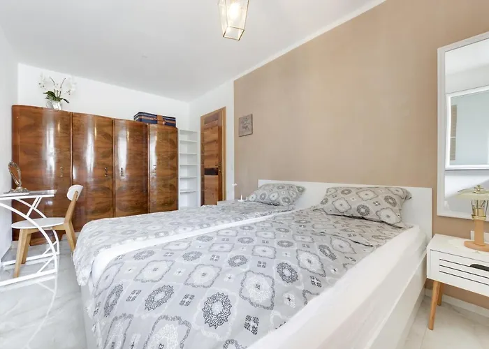 Julian Adventure Apartman *