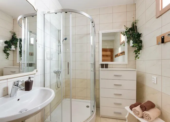 Julian Adventure Apartman